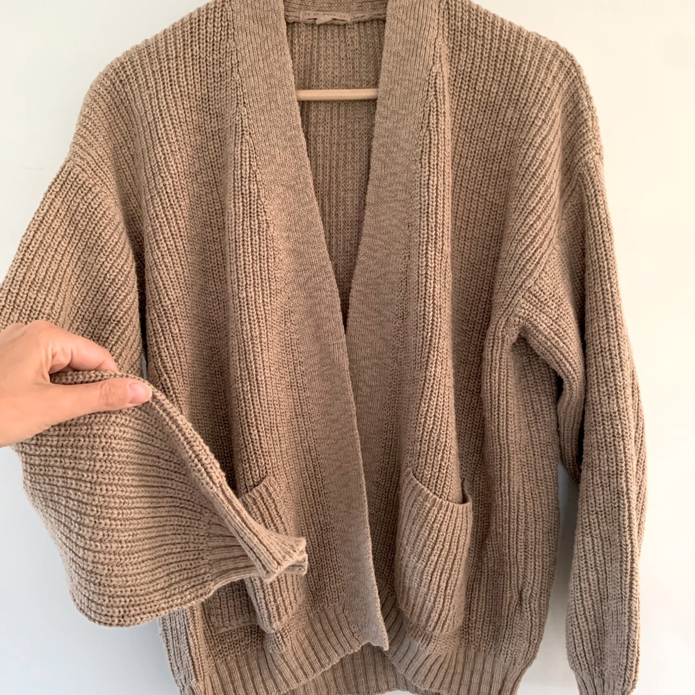 It is Well Easy Cardigan Taupe size S